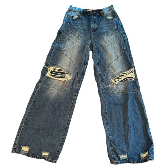 Fashion Nova Ripped Baggy Jeans Size 7 - Picture 1 of 12
